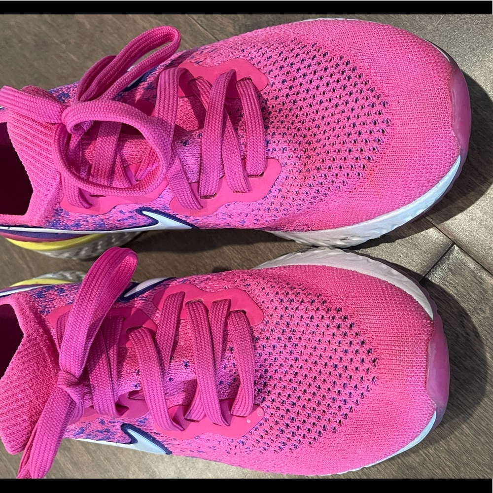 ❌❌SOLD❌❌Nike Epic React Flyknit 2 Fuchsia Pink - Picture 7 of 9